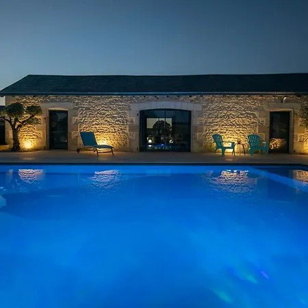 Longere Linaroise & A 15 Min Du Futuroscope Holiday home Liniers